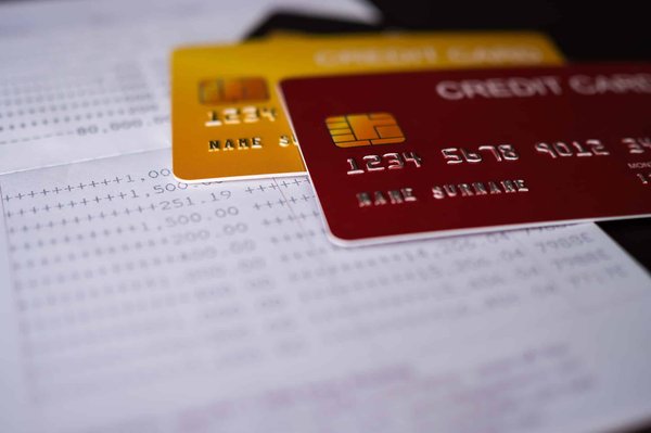 Quels sont les types de carte bancaire ado disponible ?